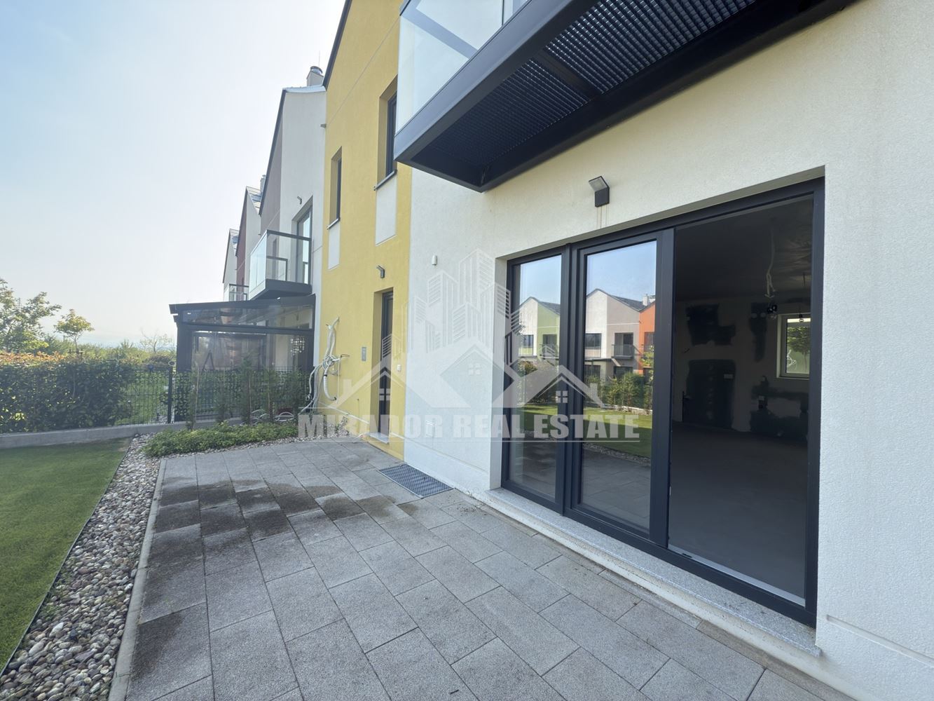 Функционална къща в Резиденшъл Парк Лозен-0 Функционална къща в Резиденшъл Парк Лозен - 0