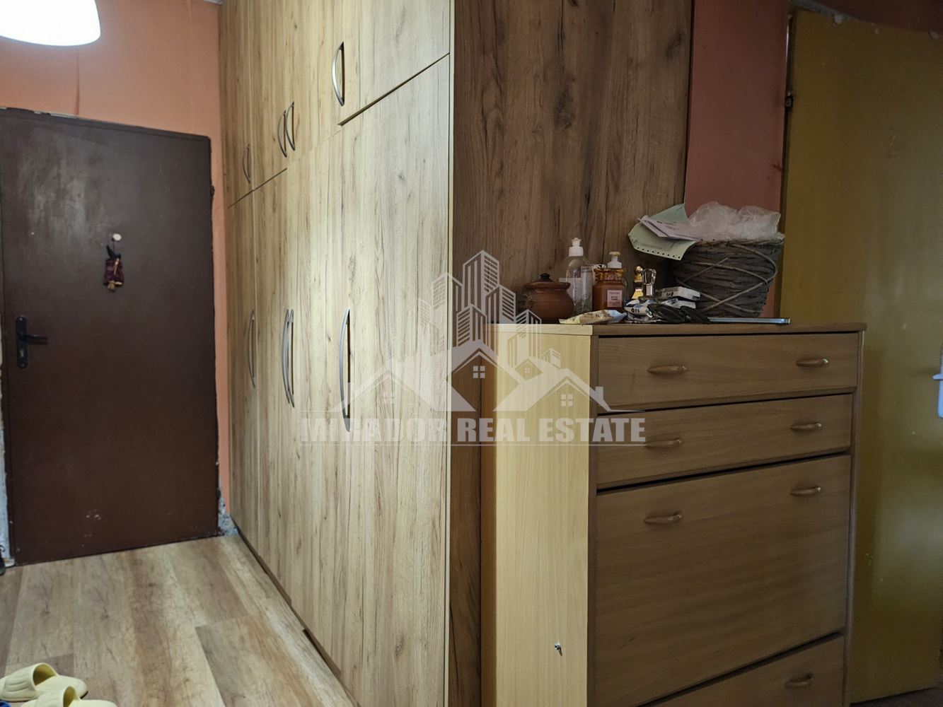 Просторен двустаен апартамент в кв .Люлин - 0