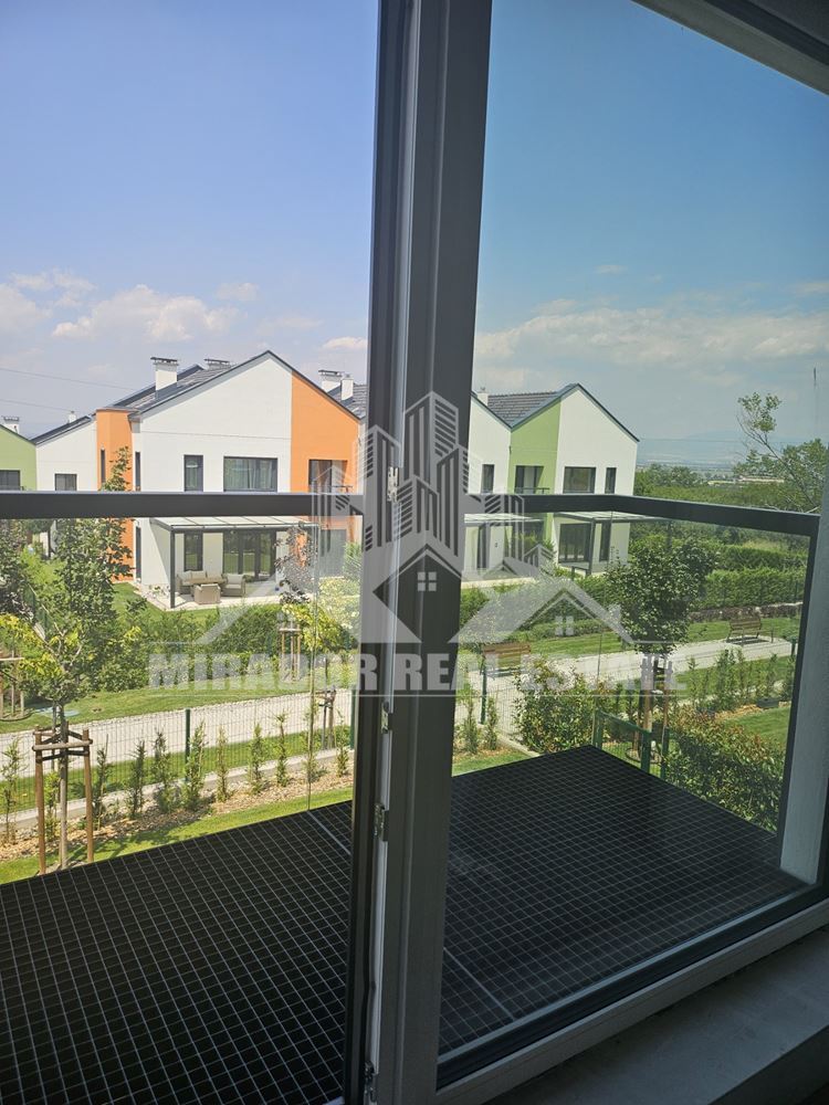 Функционална къща в Резиденшъл Парк Лозен-0 Функционална къща в Резиденшъл Парк Лозен - 0