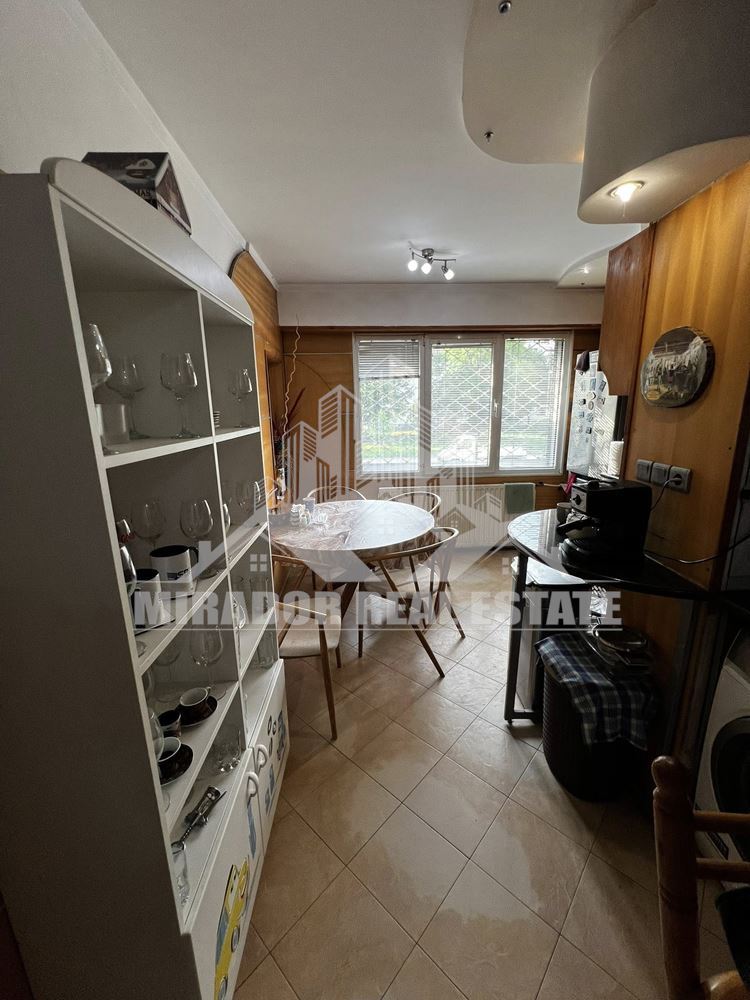 Тристаен Апартамент – Суха река-0 Тристаен Апартамент - Суха река - 0