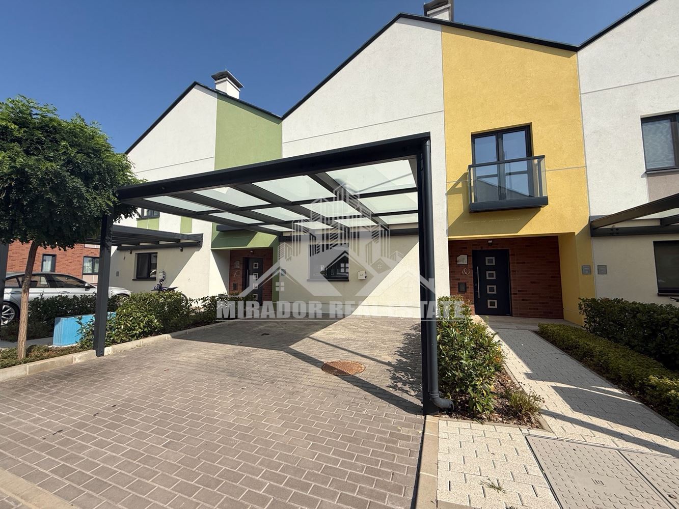 Функционална къща в Резиденшъл Парк Лозен-0 Функционална къща в Резиденшъл Парк Лозен - 0