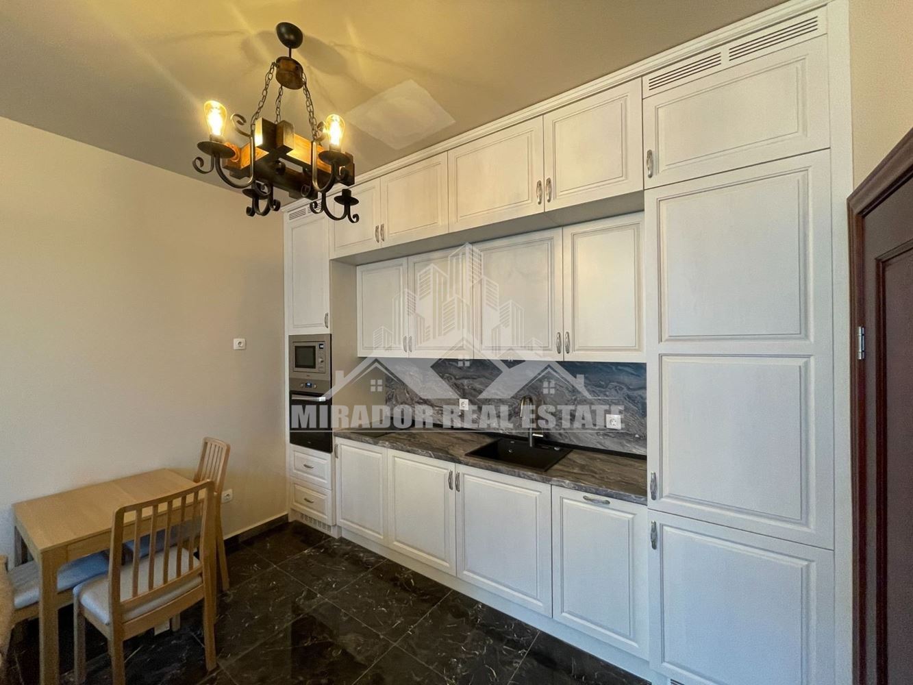 Двустаен Апартамент - жкЗона Б-19 - 0