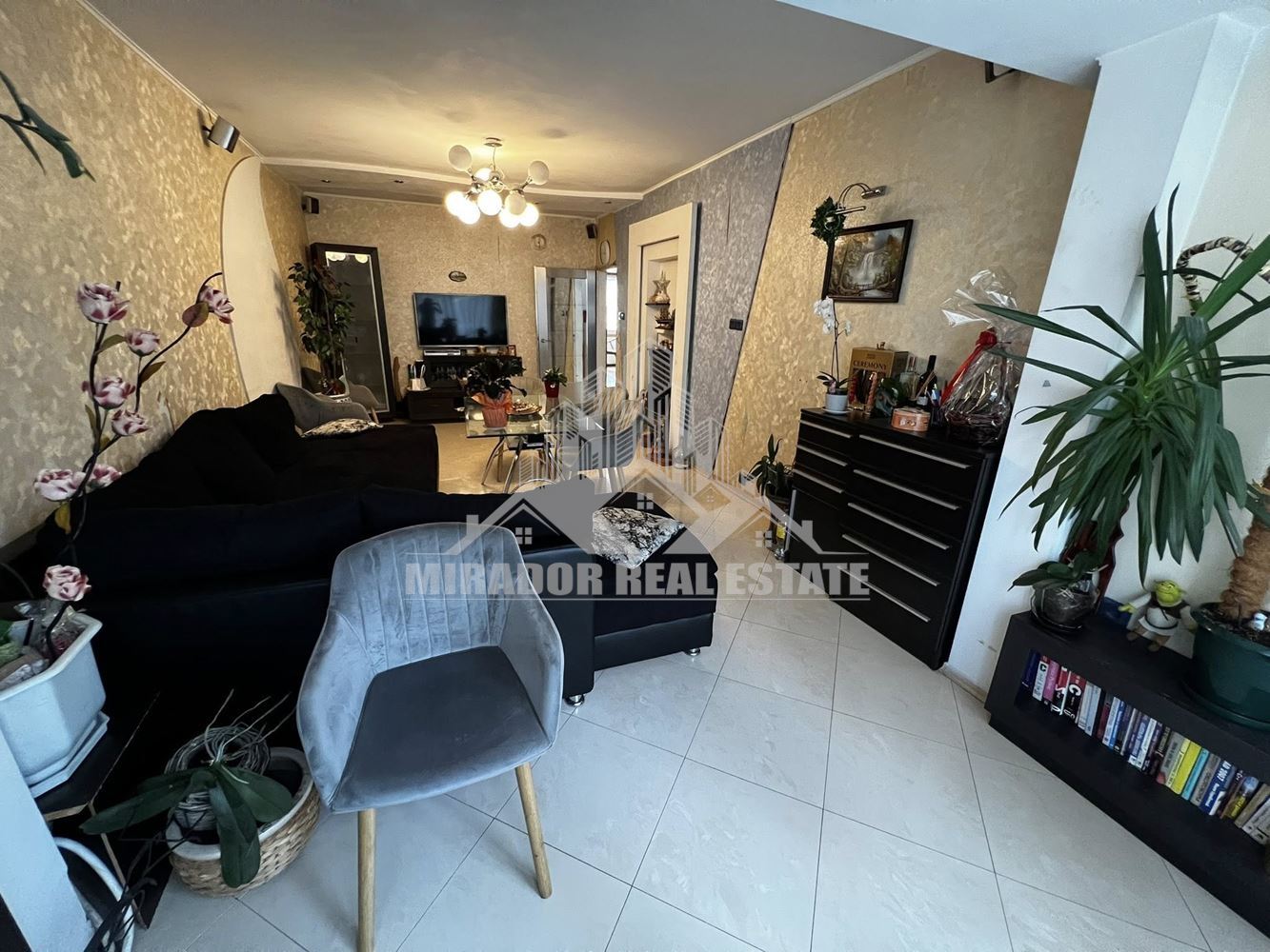 Тристаен Апартамент – Суха река-0 Тристаен Апартамент - Суха река - 0