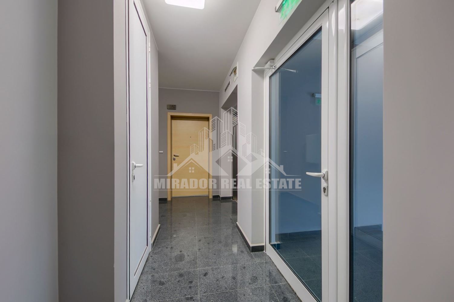 Тристаен Апартамент - кв. Манастирски ливади Запад - 0