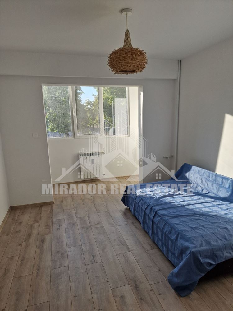 Тристаен Апартамент - Надежда 2 - 0