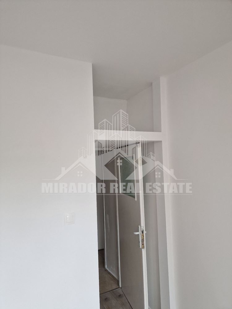 Тристаен Апартамент - Надежда 2 - 0