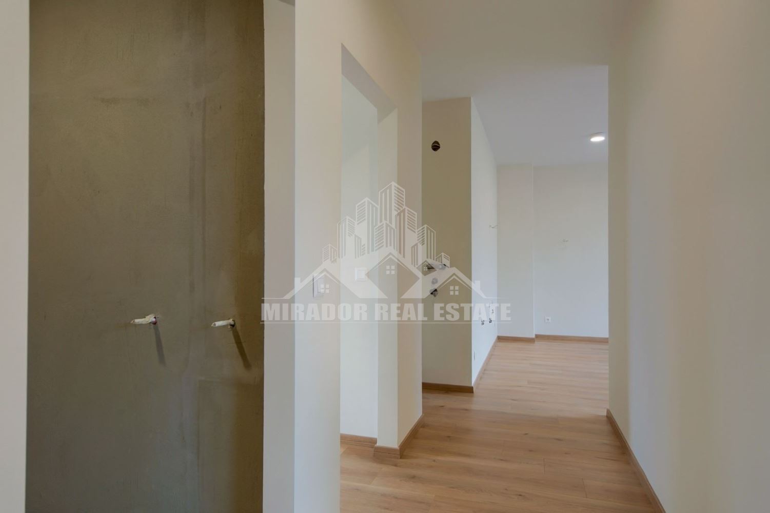 Тристаен Апартамент - кв. Манастирски ливади Запад - 0