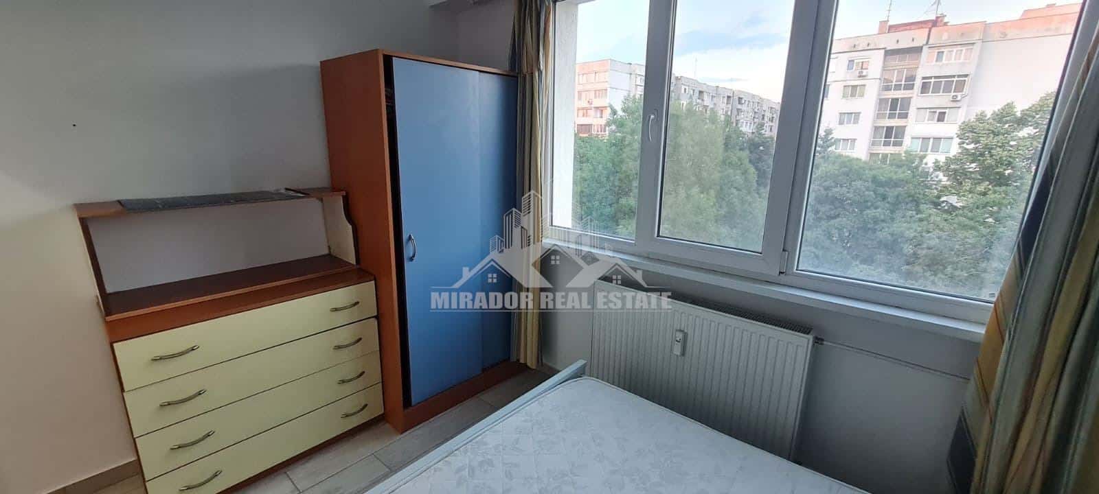 Двустаен Апартамент в кв.Хаджи Димитър - 0