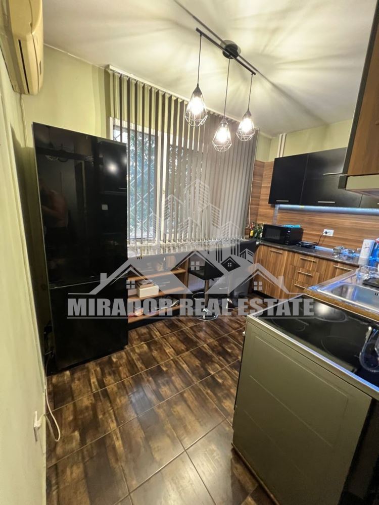 Тристаен Апартамент -Надежда 2 - 0