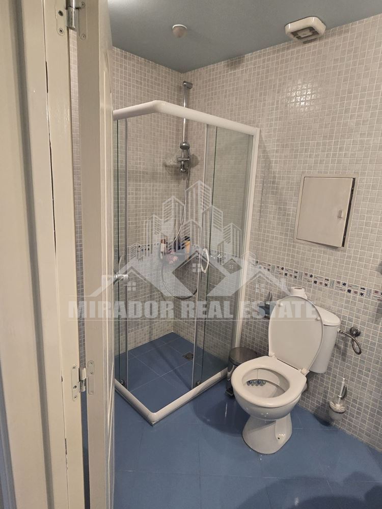 Тристаен Апартамент в кв.Бъкстон - 0