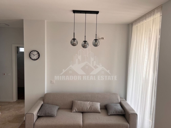 Двустаен апартамент в затворен комплекс - 0