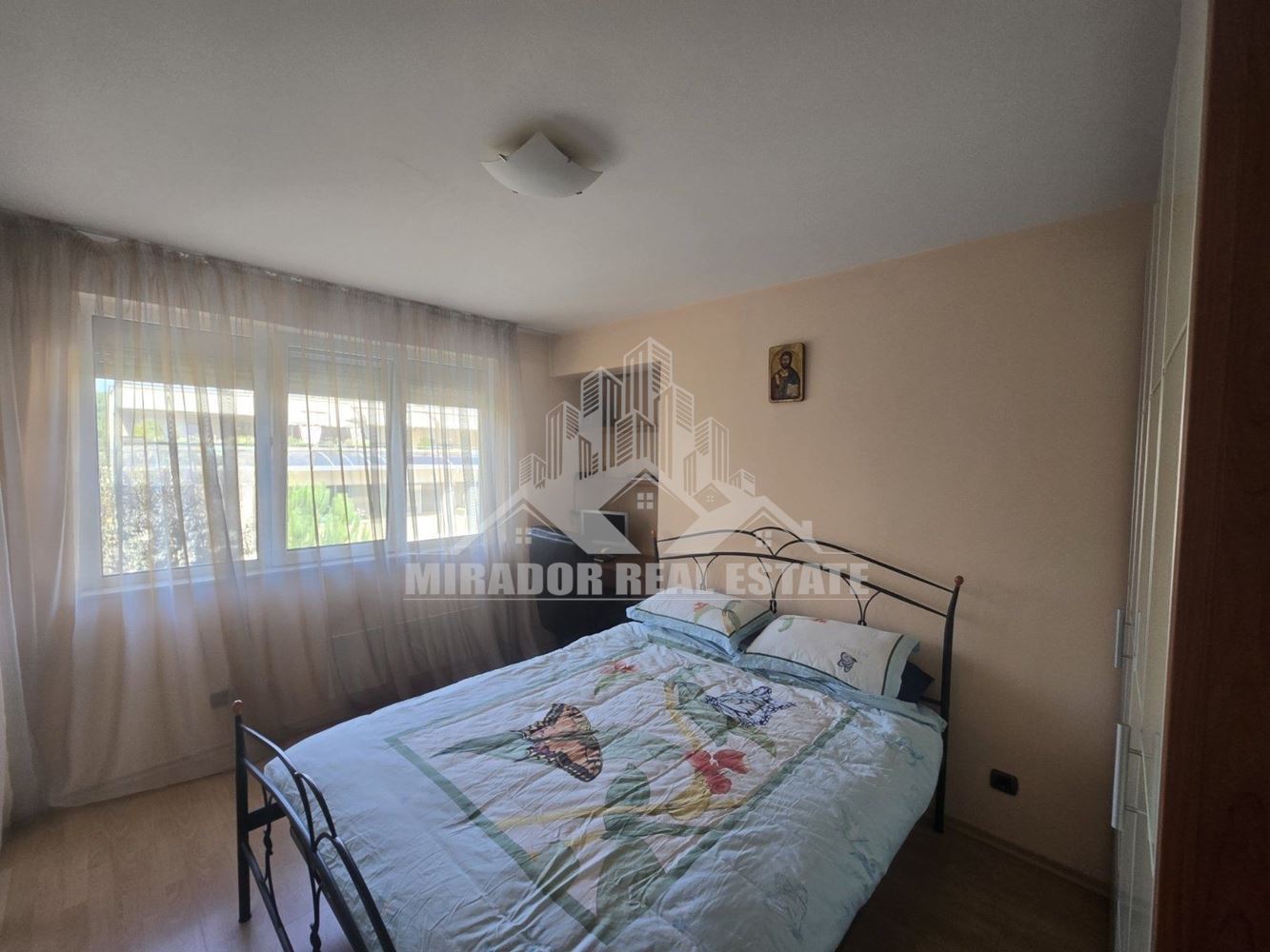 Тристаен Апартамент в кв.Бъкстон - 0