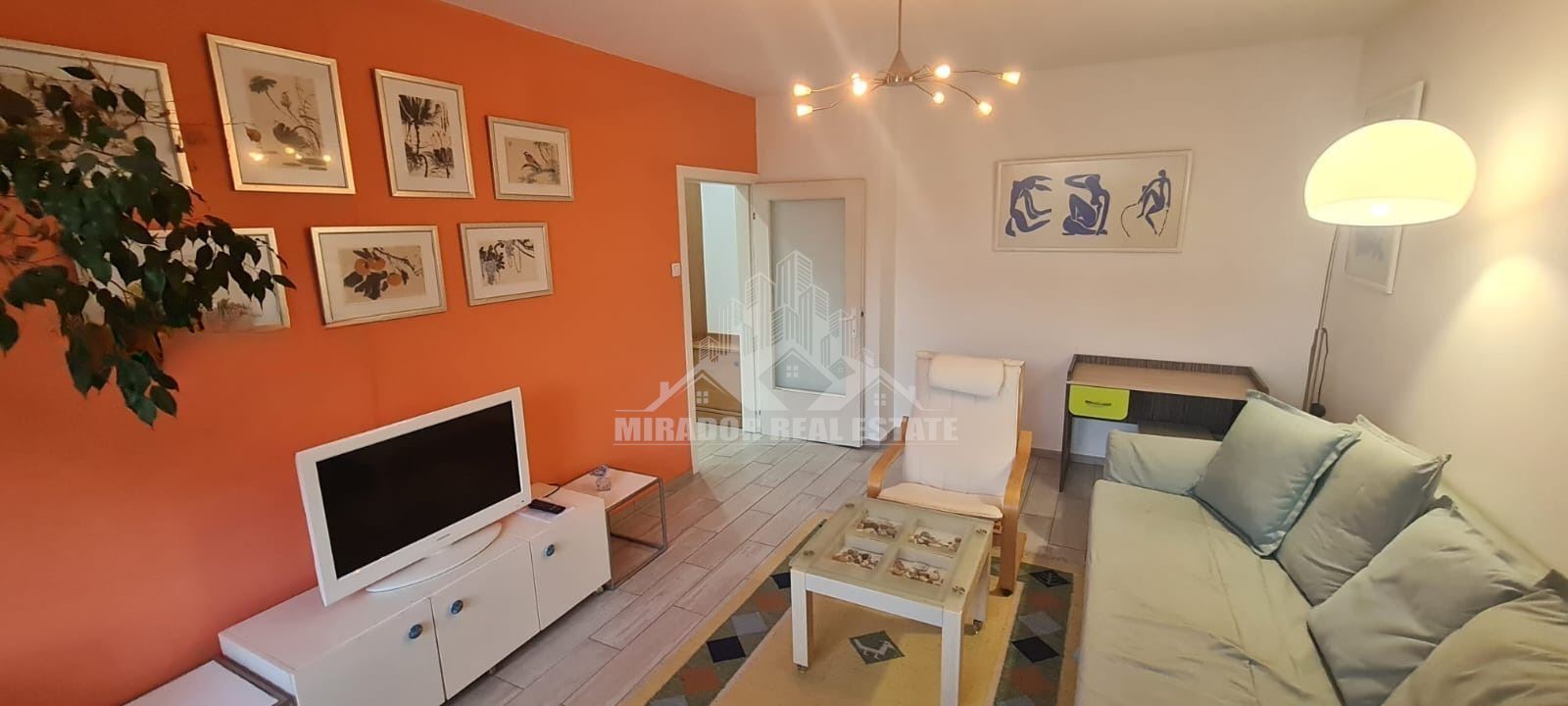 Двустаен Апартамент в кв.Хаджи Димитър - 0