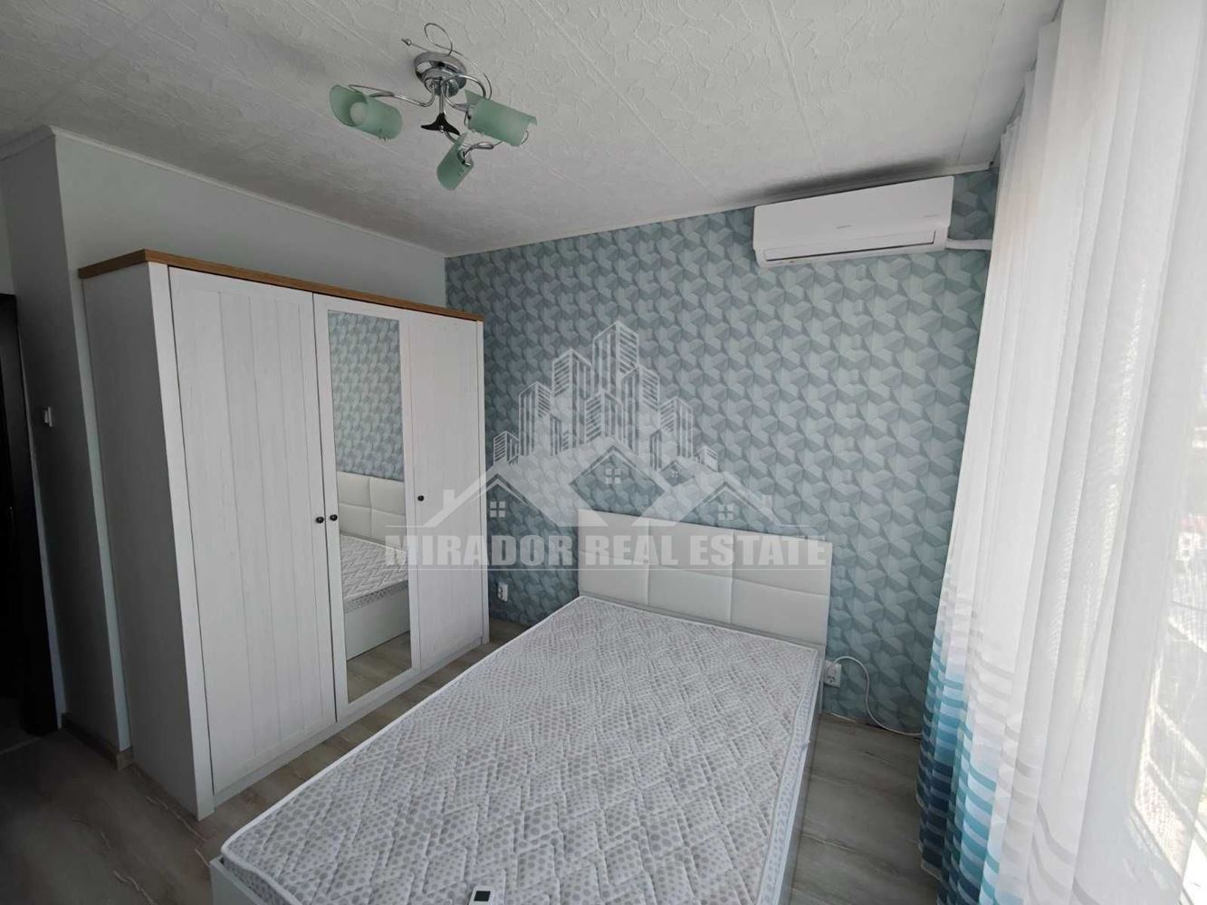 2-стаен - София, Дружба 1 - 0