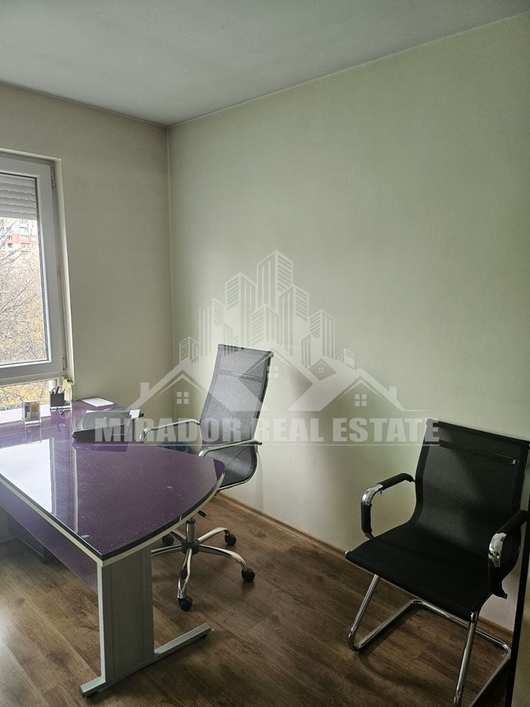 Офис под наем в Бели брези - 0