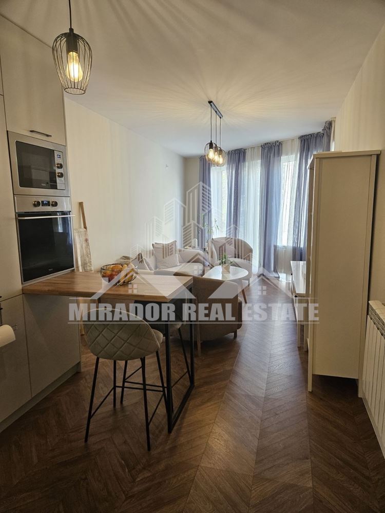 Двустаен Апартамент -кв.Дружба - 0