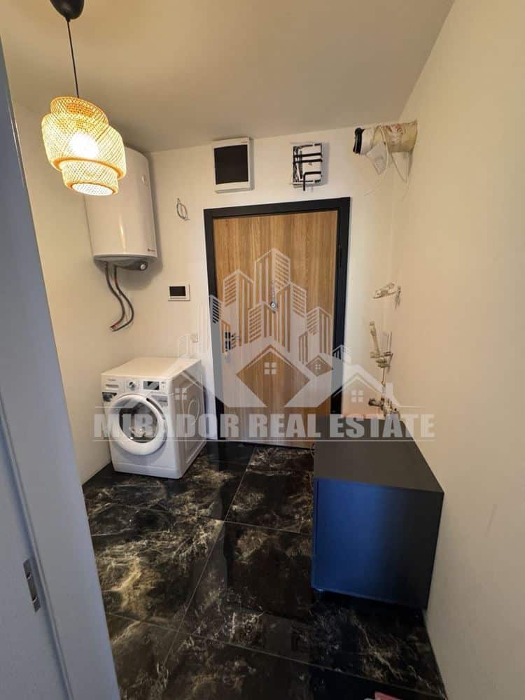 Двустаен Апартамент с двор в кв. Малинова Долина - 0