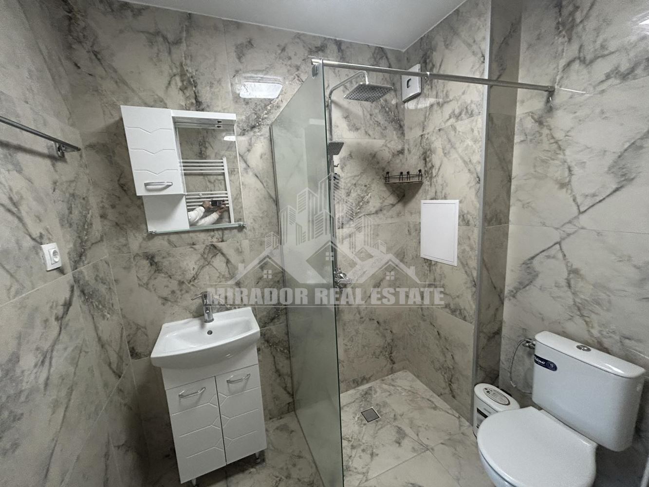 Тристаен Апартамент - кв.Малинова долина. - 0