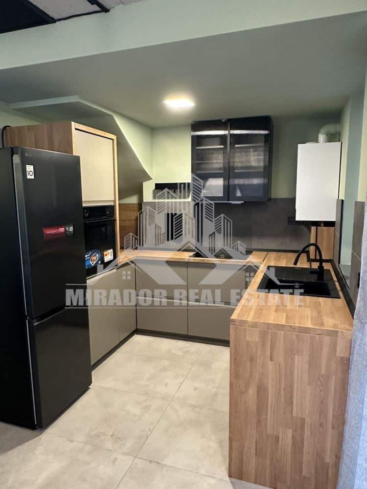 Тристаен Апартамент – кв. Витоша-0 Тристаен Апартамент - кв. Витоша - 0