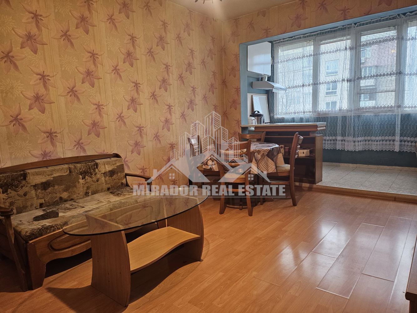 Двустаен Апартамент - кв.Суха река - 0