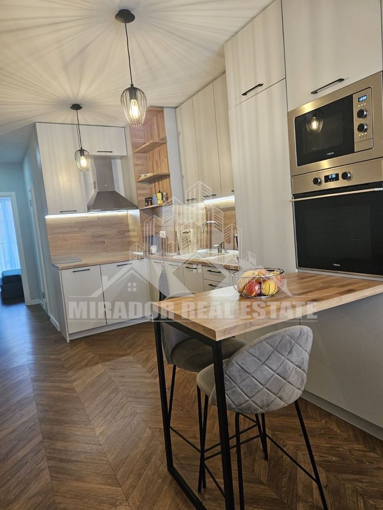 Двустаен Апартамент -кв.Дружба - 0