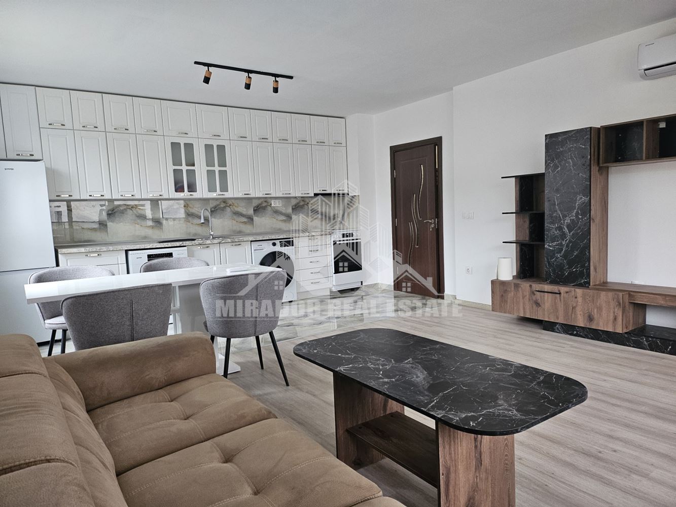 Тристаен обзаведен в кв .Малинова долина-0 Тристаен обзаведен в кв .Малинова долина - 0