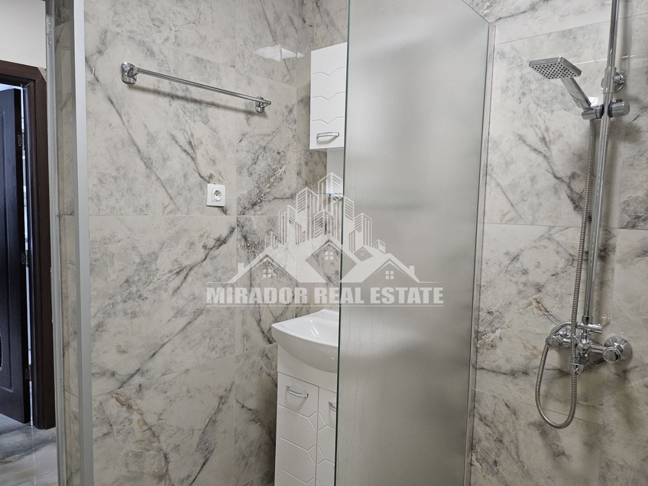 Тристаен Апартамент - кв.Малинова долина. - 0