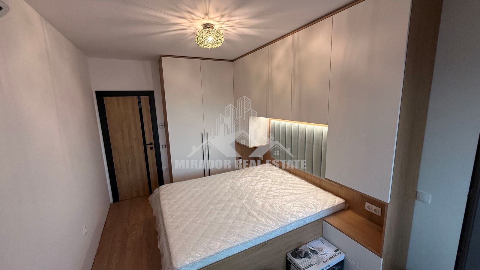 Луксозен двустаен в Младост 4 - 0