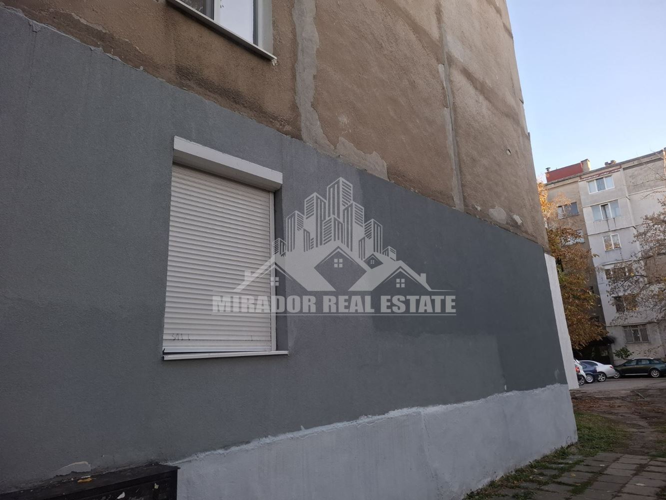 Компактен Тристаен Апартамент в кв.Хаджи Димитър - 0