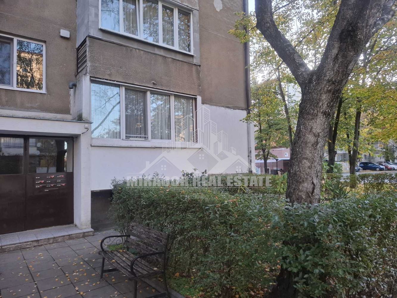 Компактен Тристаен Апартамент в кв.Хаджи Димитър - 0