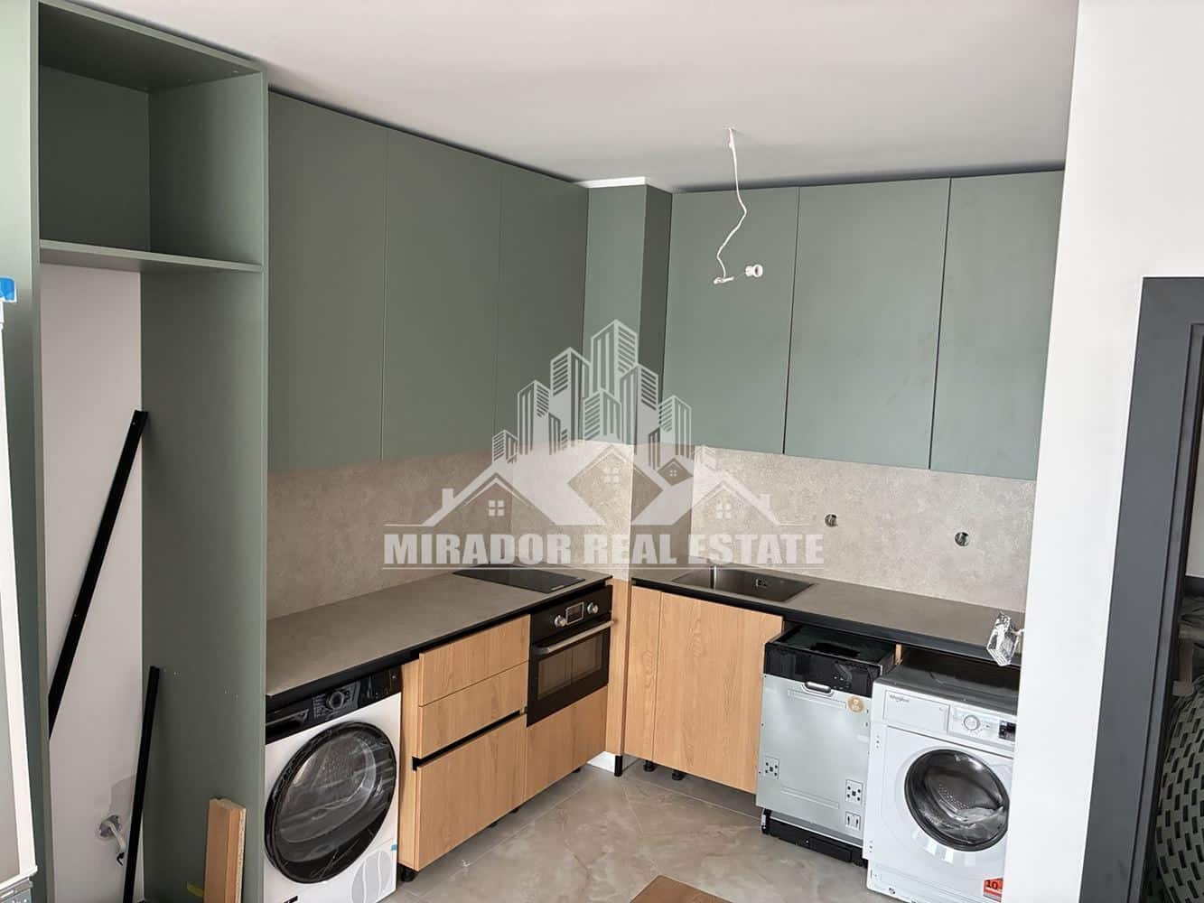 Двустаен в кв.Младост 4 - 0