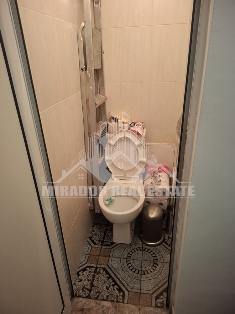 Компактен Тристаен Апартамент в кв.Хаджи Димитър - 0