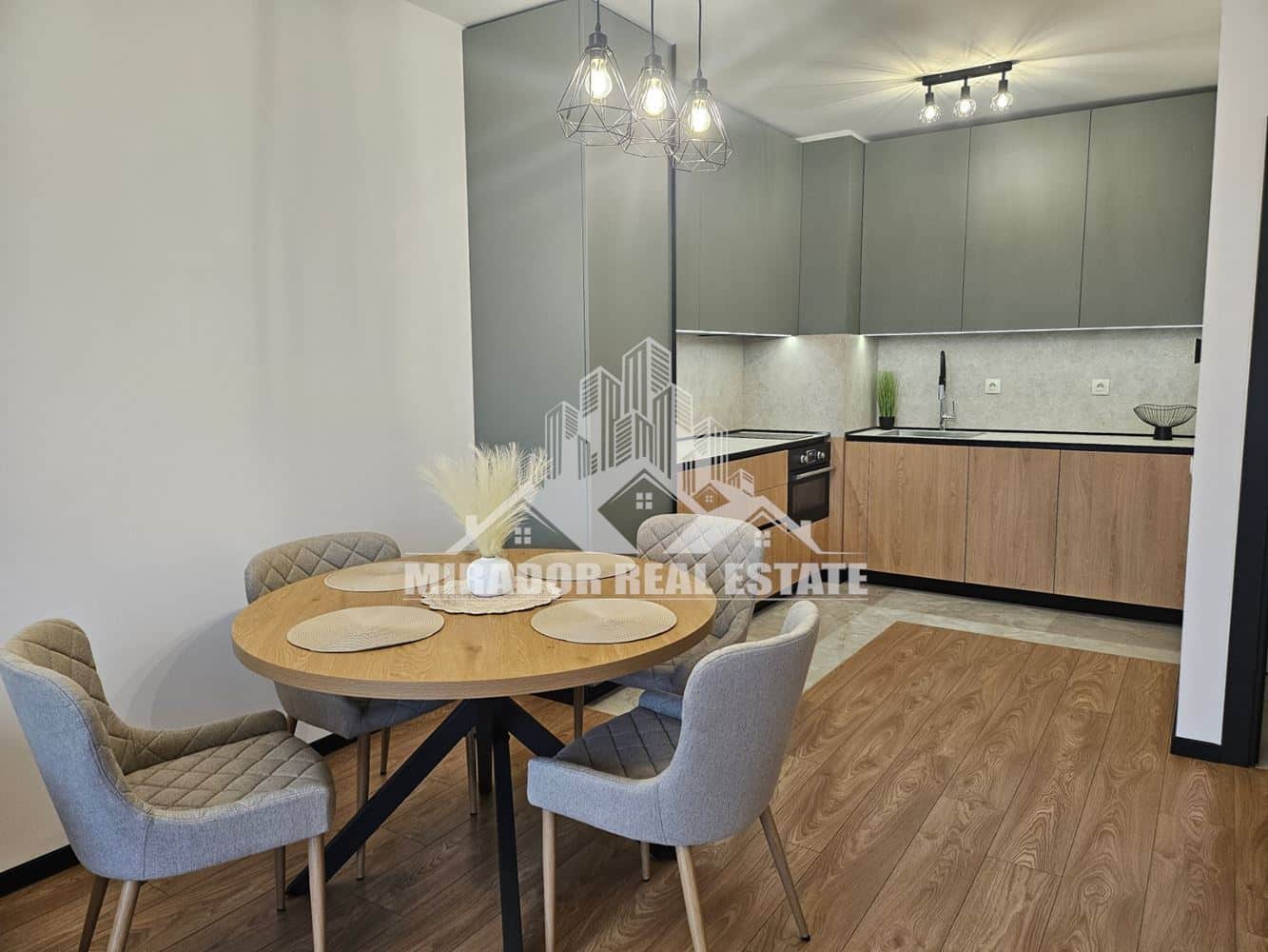 Двустаен в кв.Младост 4 - 0