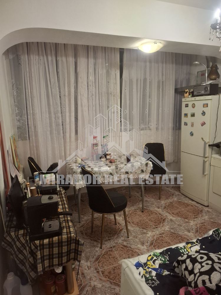 Компактен Тристаен Апартамент в кв.Хаджи Димитър - 0