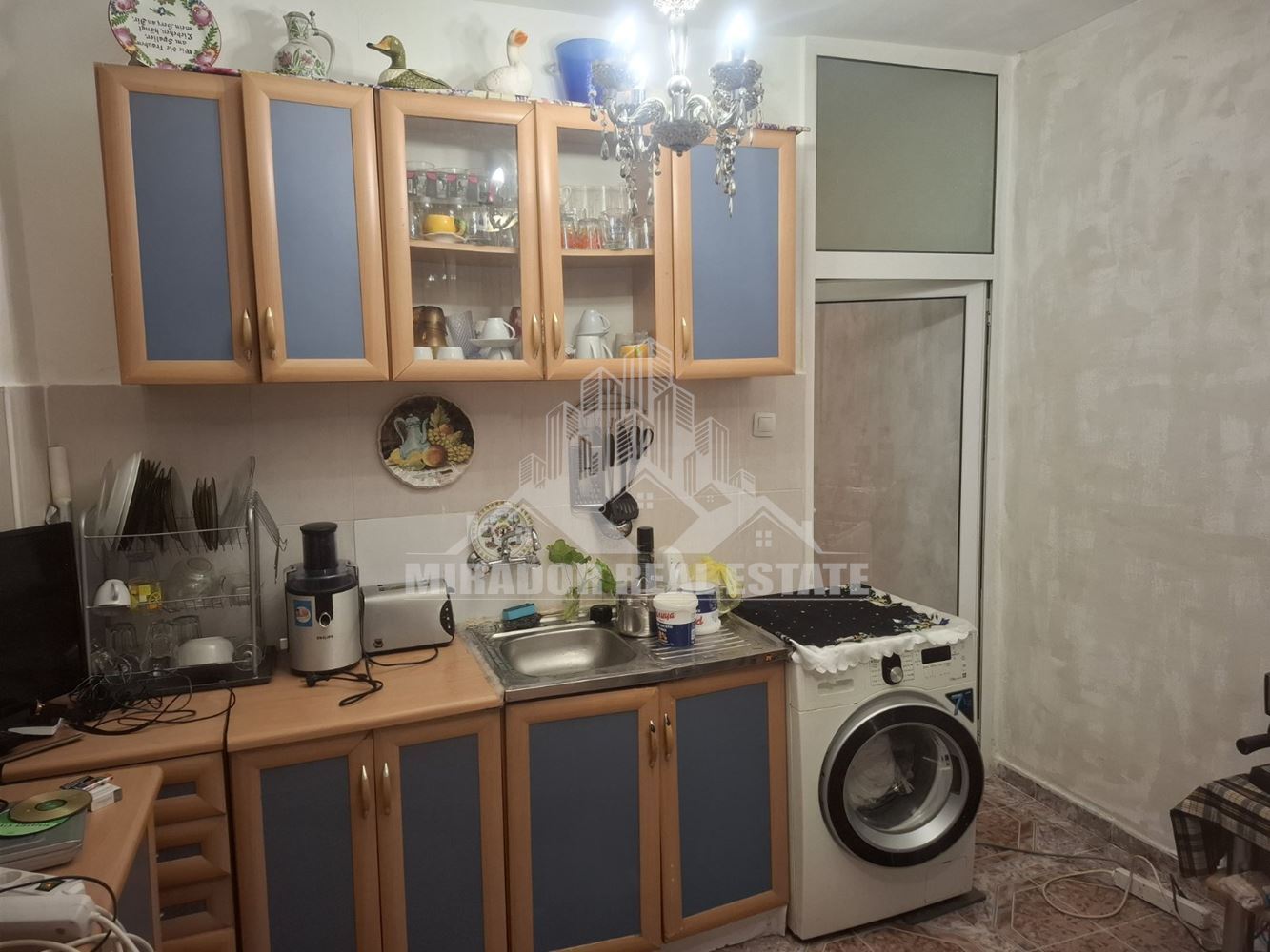 Компактен Тристаен Апартамент в кв.Хаджи Димитър - 0