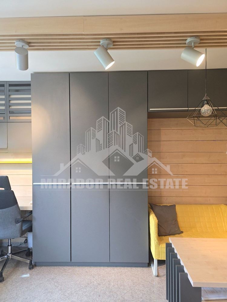 ОФИС в гр: София - Зона Б-5-3 - 0