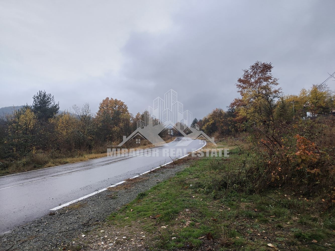 Парцел с ток и вода - 0