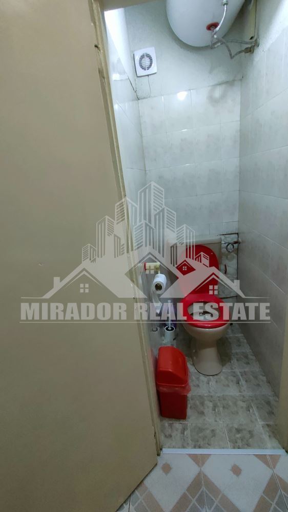 Двустаен Апартамент в кв,. Хаджи Димитър - 0