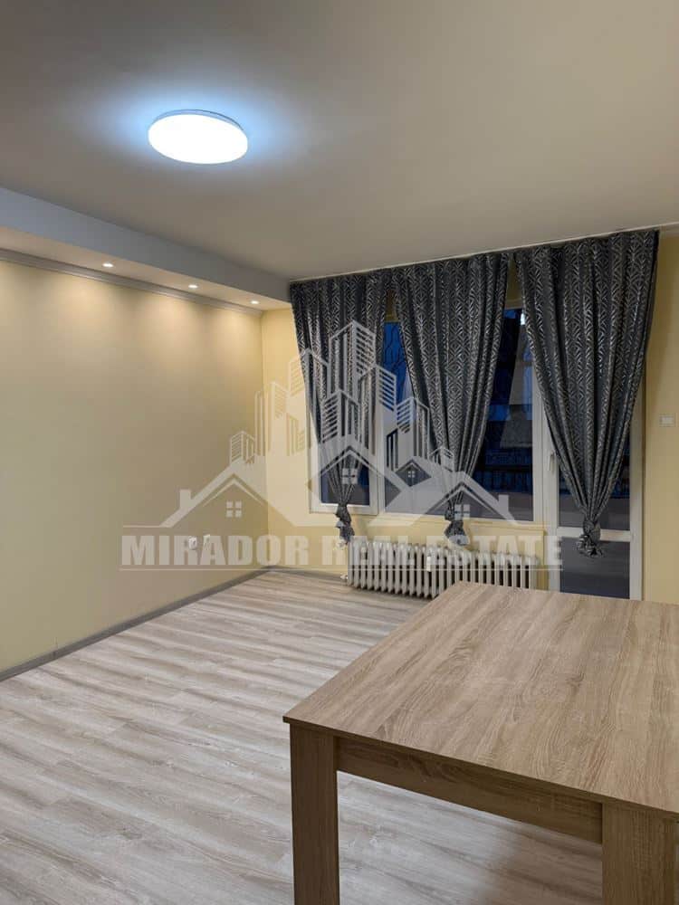 Тристаен апартамент до Медицинска академия - 0