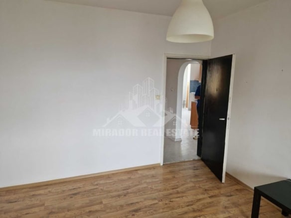 584